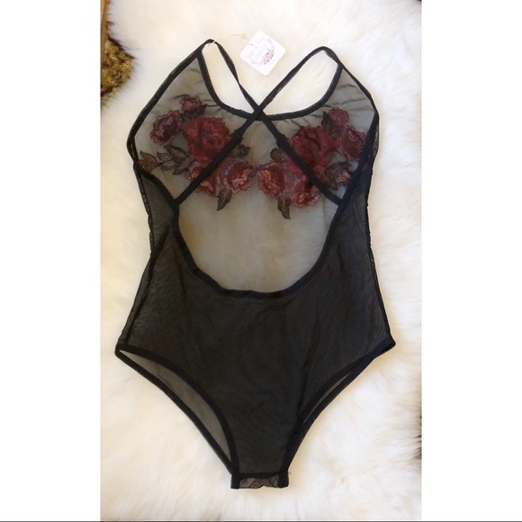 NWT Embroidered Floral Lace Mesh Bodysuit Romper - Picture 7 of 7